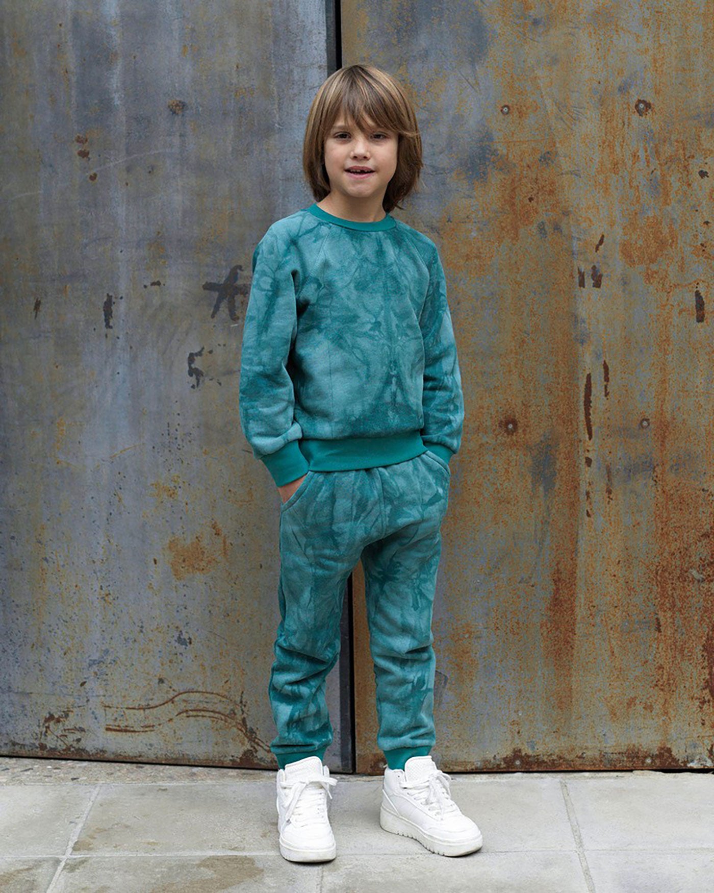 42B.42201302016 # Kids Sweatpants Batik Green