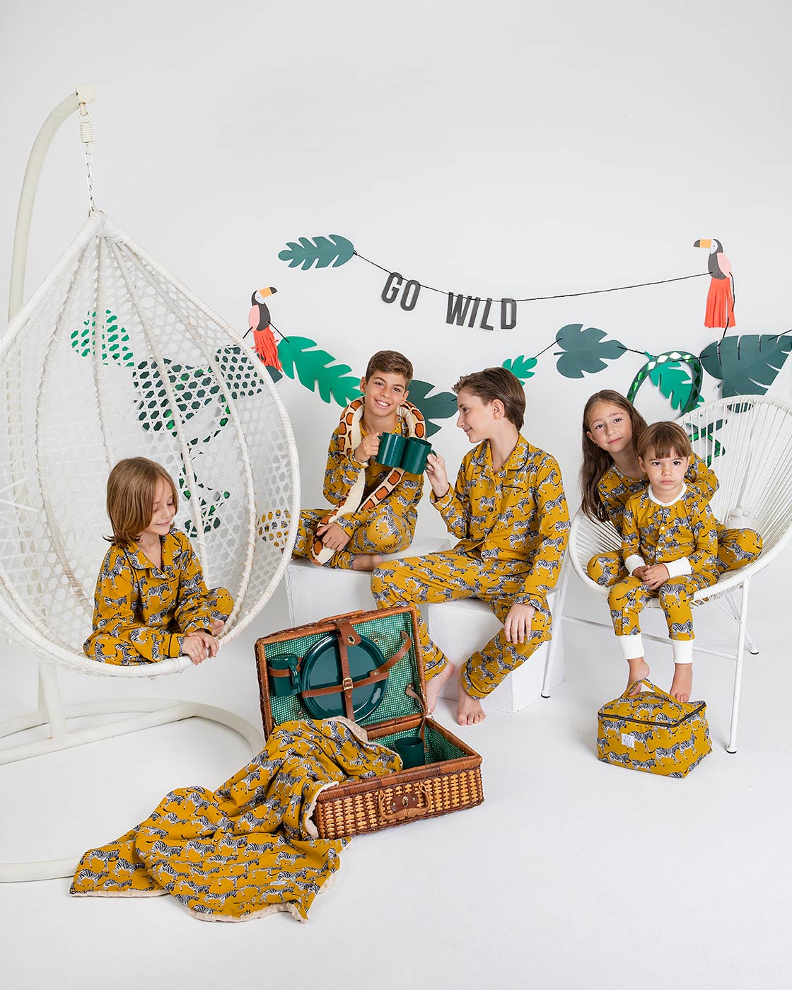 Βρεφικό Ολόσωμο Φορμάκι Dancing Zebras