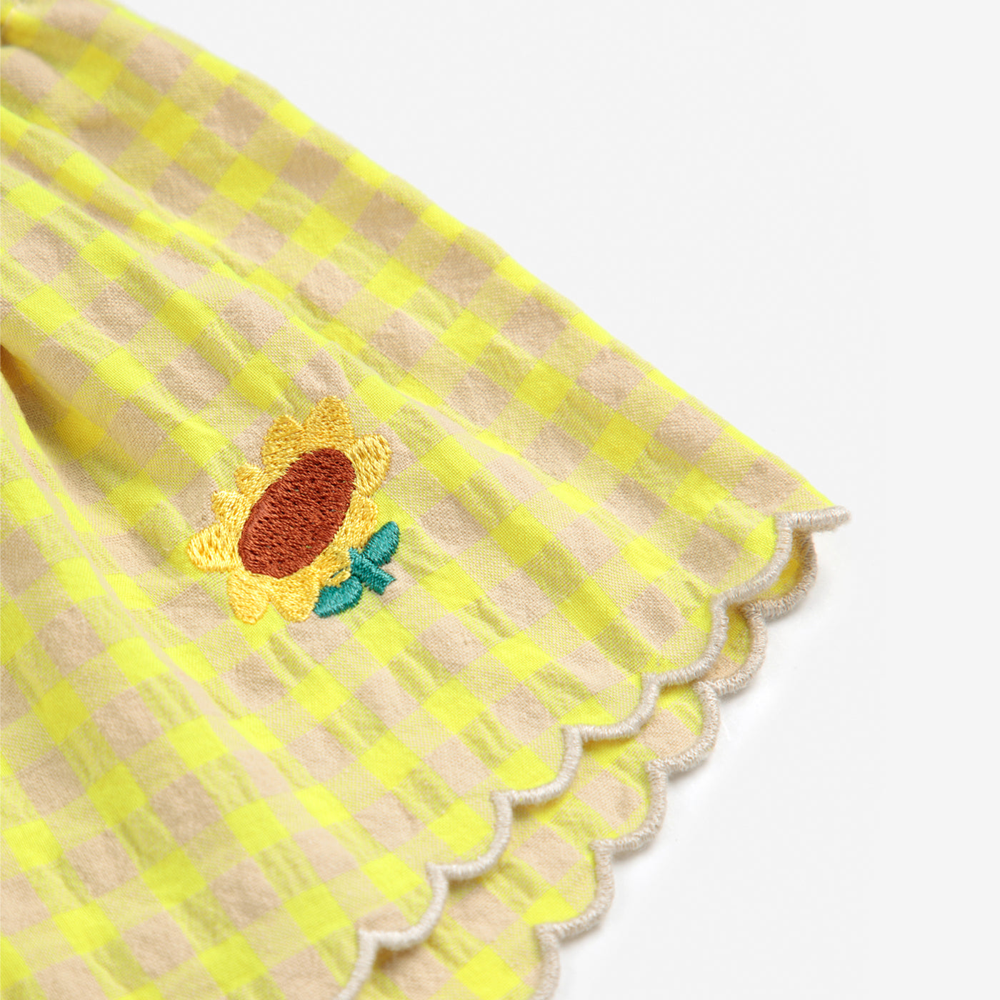 52A.B125AB047_991 # Baby Shorts Vichy Ruffle