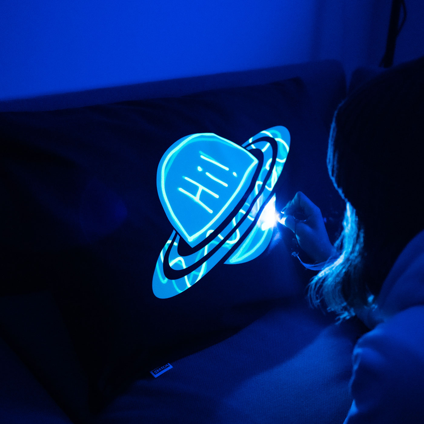 99.IA300053 # Μαξιλαροθήκη Glow in the Dark Saturn