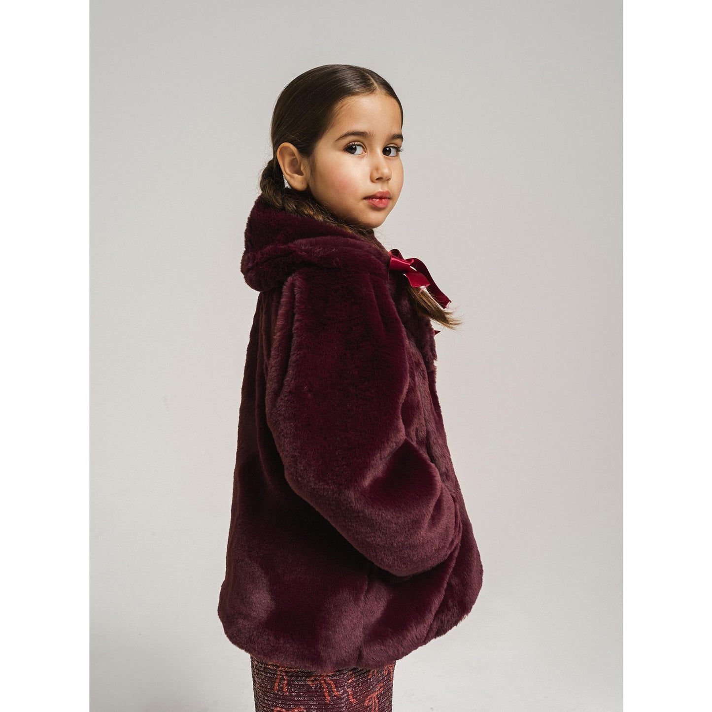 52B.42210164003 # Παιδική Γούνα με Πέτο