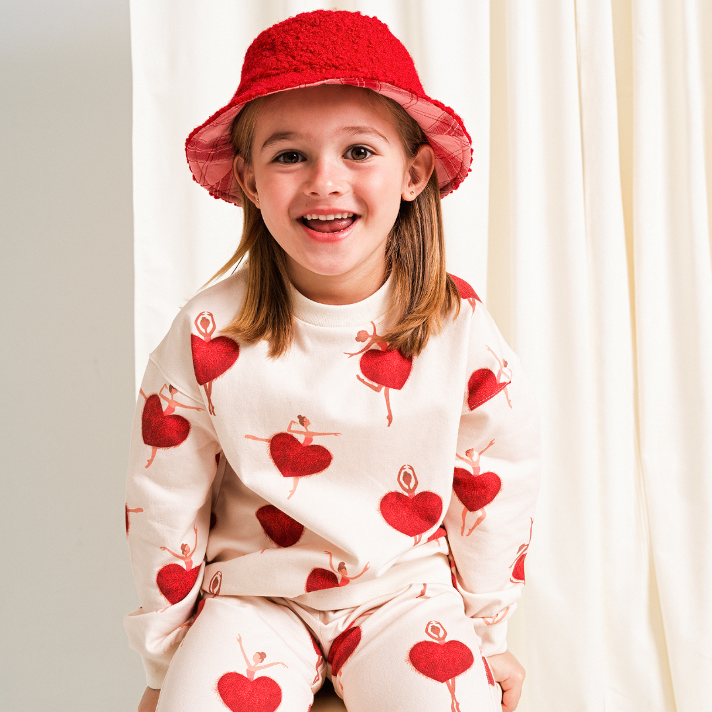 52B.42210222038 # Kids Sweatshirt Ballerina Hearts