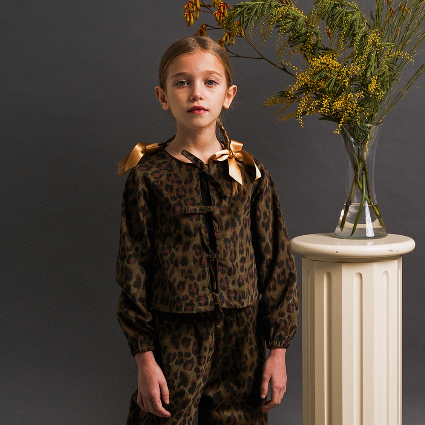 52B.42210320036 # Παιδική Μακρυμάνικη Μπλούζα με Φιόγκους Λεοπάρ