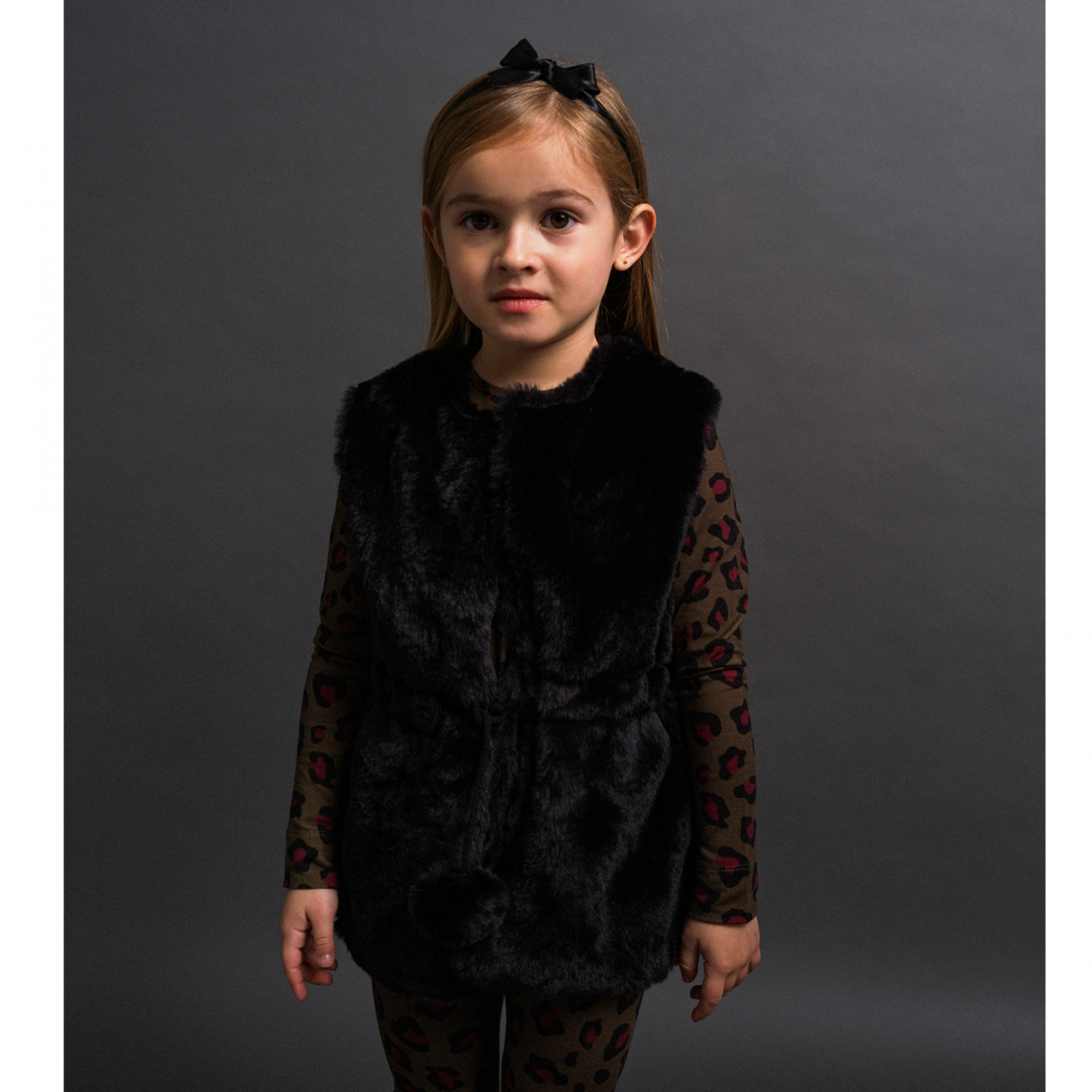 52B.42210362002 # Παιδικό Γούνινο Γιλέκο Black