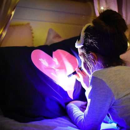 99.IA300052 # Μαξιλαροθήκη Glow in the Dark Love