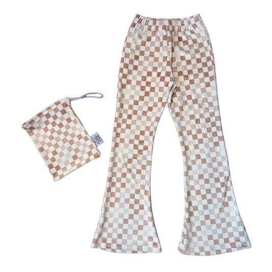 52B.MF126vl # Παιδικό Βελούδινο Κολάν Checkmate Cocoa Brown