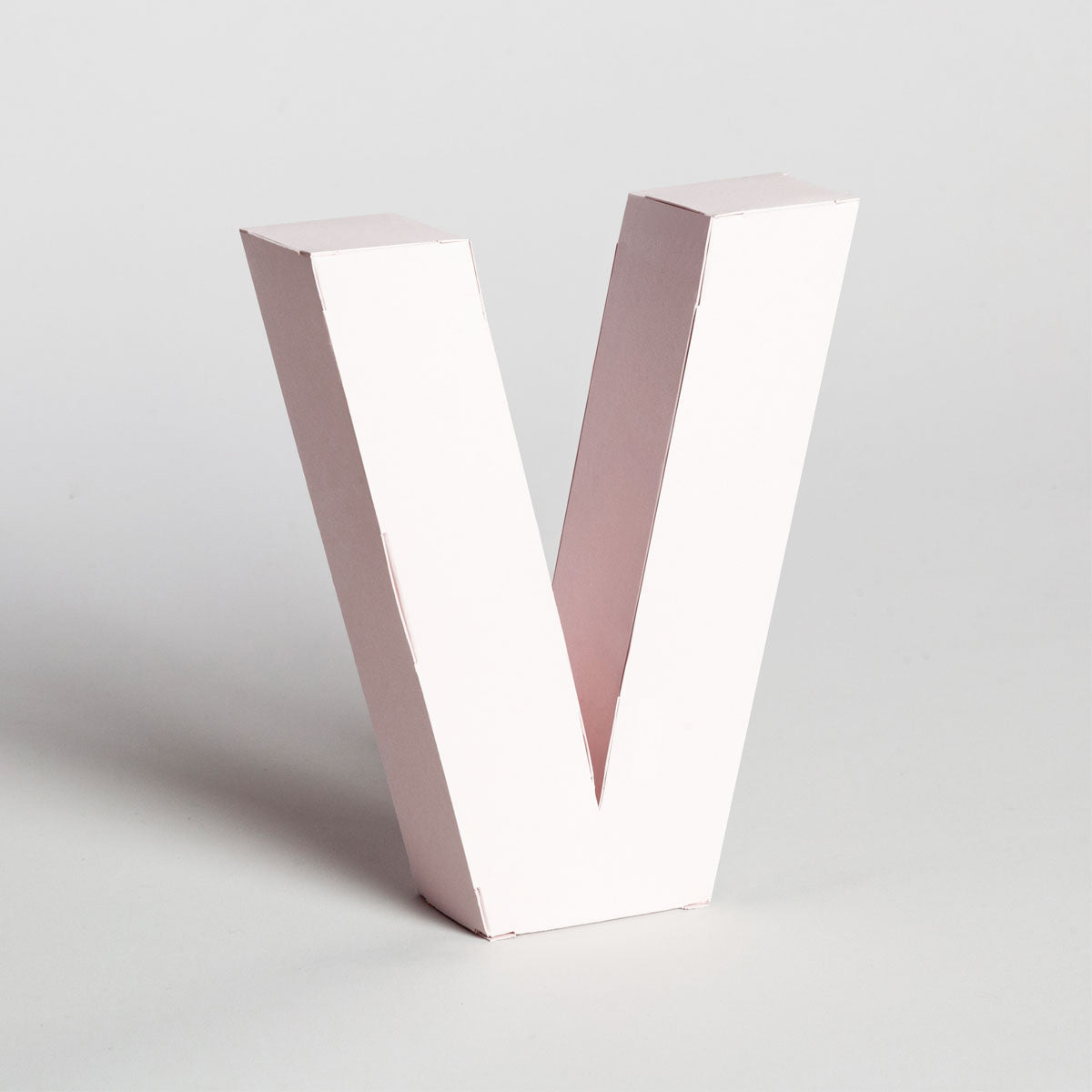 Χάρτινο Διακοσμητικό Γράμμα V Ροζ