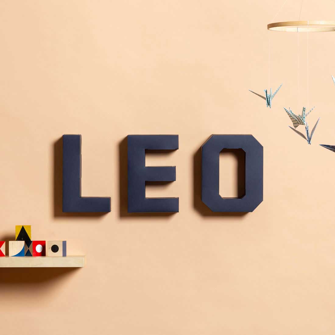 Χάρτινο Διακοσμητικό Γράμμα E Μπλε Navy