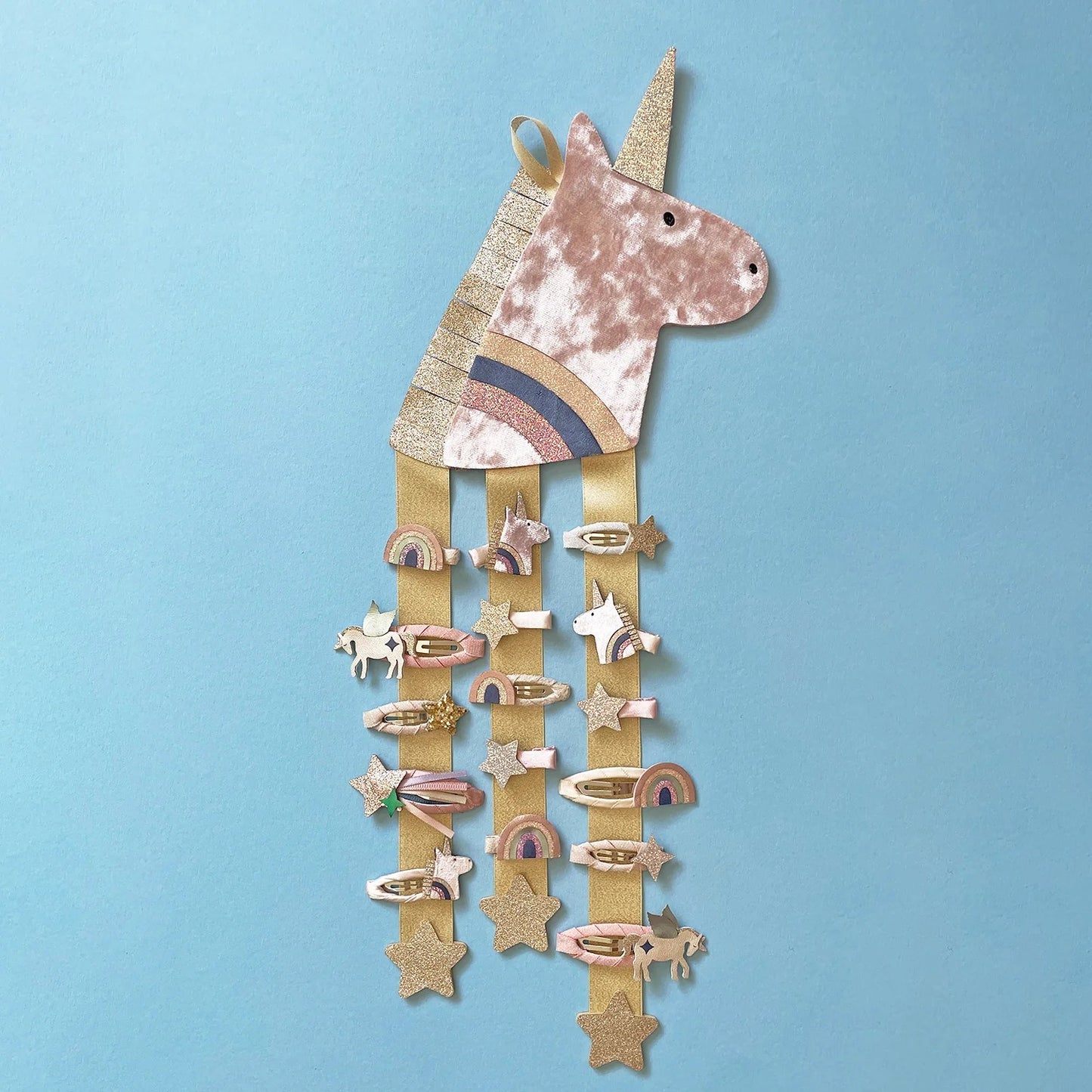 52B.177005-27 # Hanging Unicorn for Hair Clips Pink