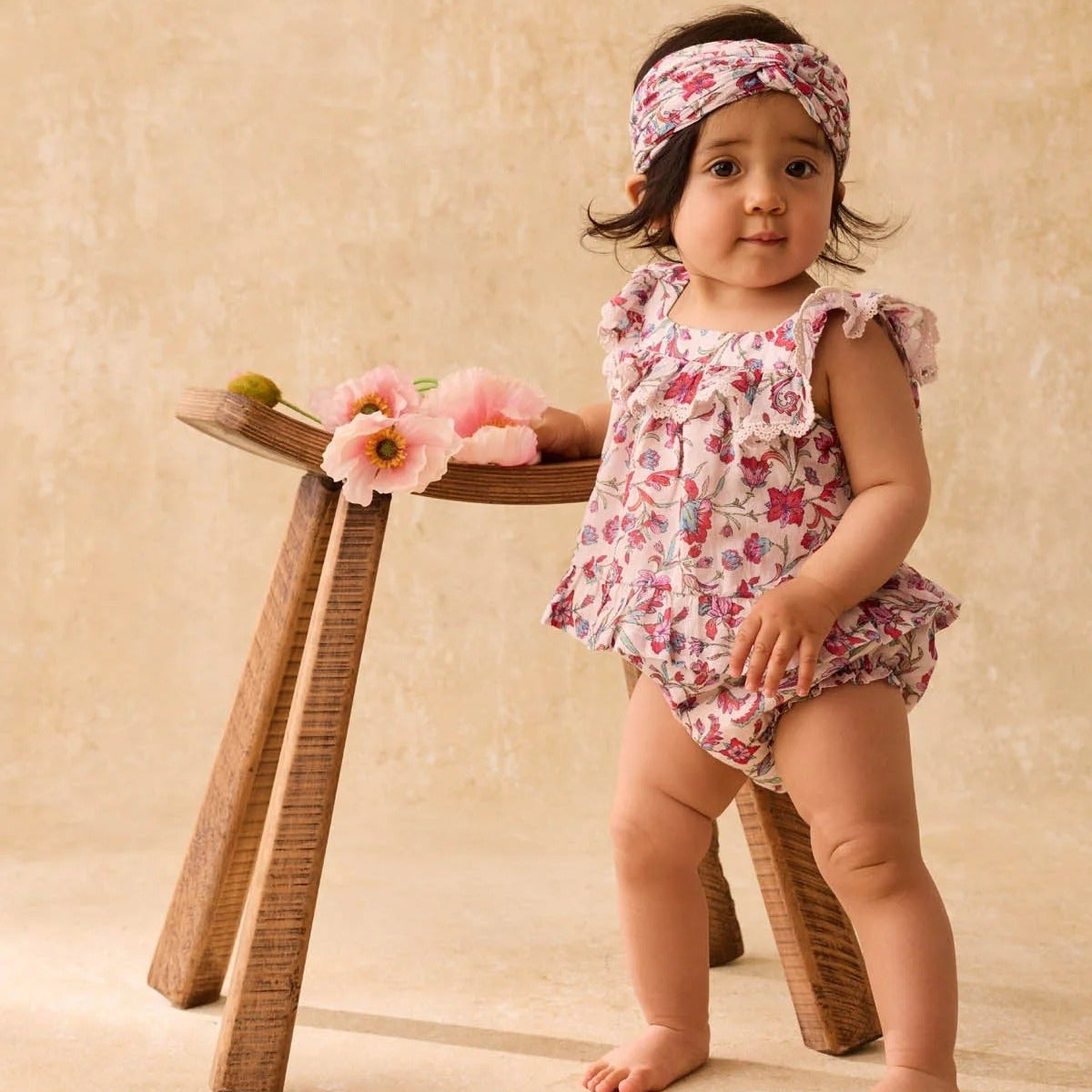 62A.GRI-B0071-BEBE # Baby Sleeveless Top Inessa Cream Floral Haven