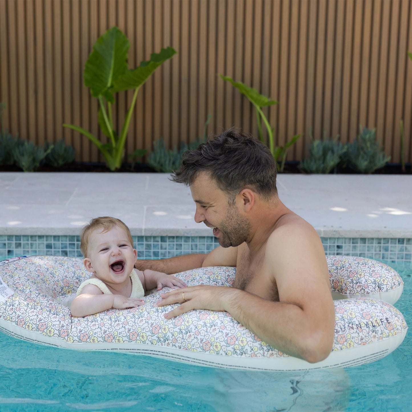 62A.S61FTFEU # Baby Swimming Float Float Together Into the Garden Ditsy Floral