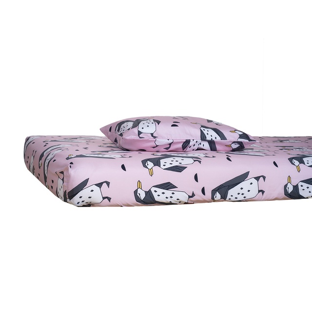 Single Bed Fitted Sheet and Pillow Case Playnguins in P